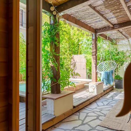 Appartement Escale Zen - Sauna Exclusif&Piscine Privée I Idéal Pro&Couple I Terrasse I 5min Port Toulon I WIFI HD - Design Élégant&Moderne Toulon