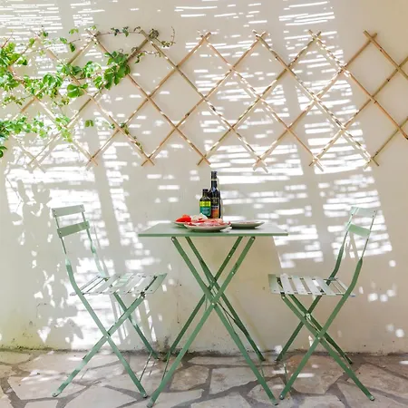 Appartement Escale Zen - Sauna Exclusif&Piscine Privée I Idéal Pro&Couple I Terrasse I 5min Port Toulon I WIFI HD - Design Élégant&Moderne Toulon