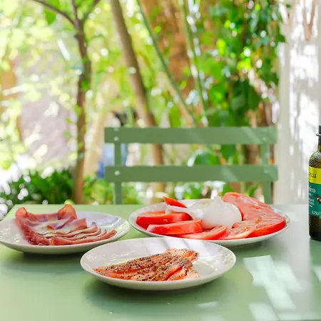 Escale Zen - Sauna Exclusif&Piscine Privée I Idéal Pro&Couple I Terrasse I 5min Port Toulon I WIFI HD - Design Élégant&Moderne Appartement