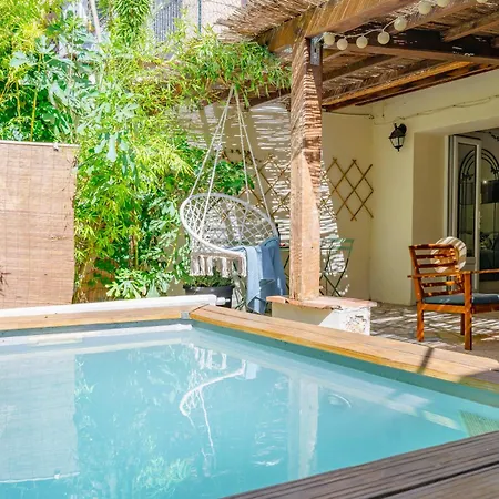 Appartement Escale Zen - Sauna Exclusif&Piscine Privée I Idéal Pro&Couple I Terrasse I 5min Port Toulon I WIFI HD - Design Élégant&Moderne Toulon