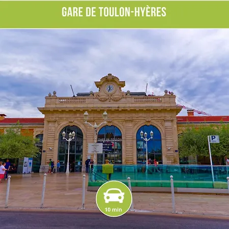 Escale Zen - Sauna Exclusif&Piscine Privée I Idéal Pro&Couple I Terrasse I 5min Port Toulon I WIFI HD - Design Élégant&Moderne Appartement *